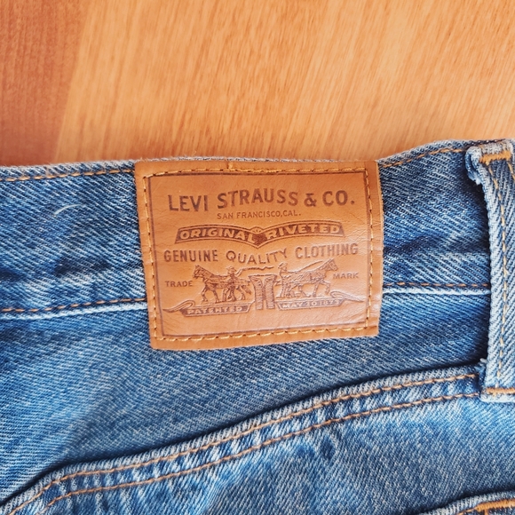 Rare LEVI's Classic Blue Ribcage V Yoke Frayed Skirt - Picture 6 of 16